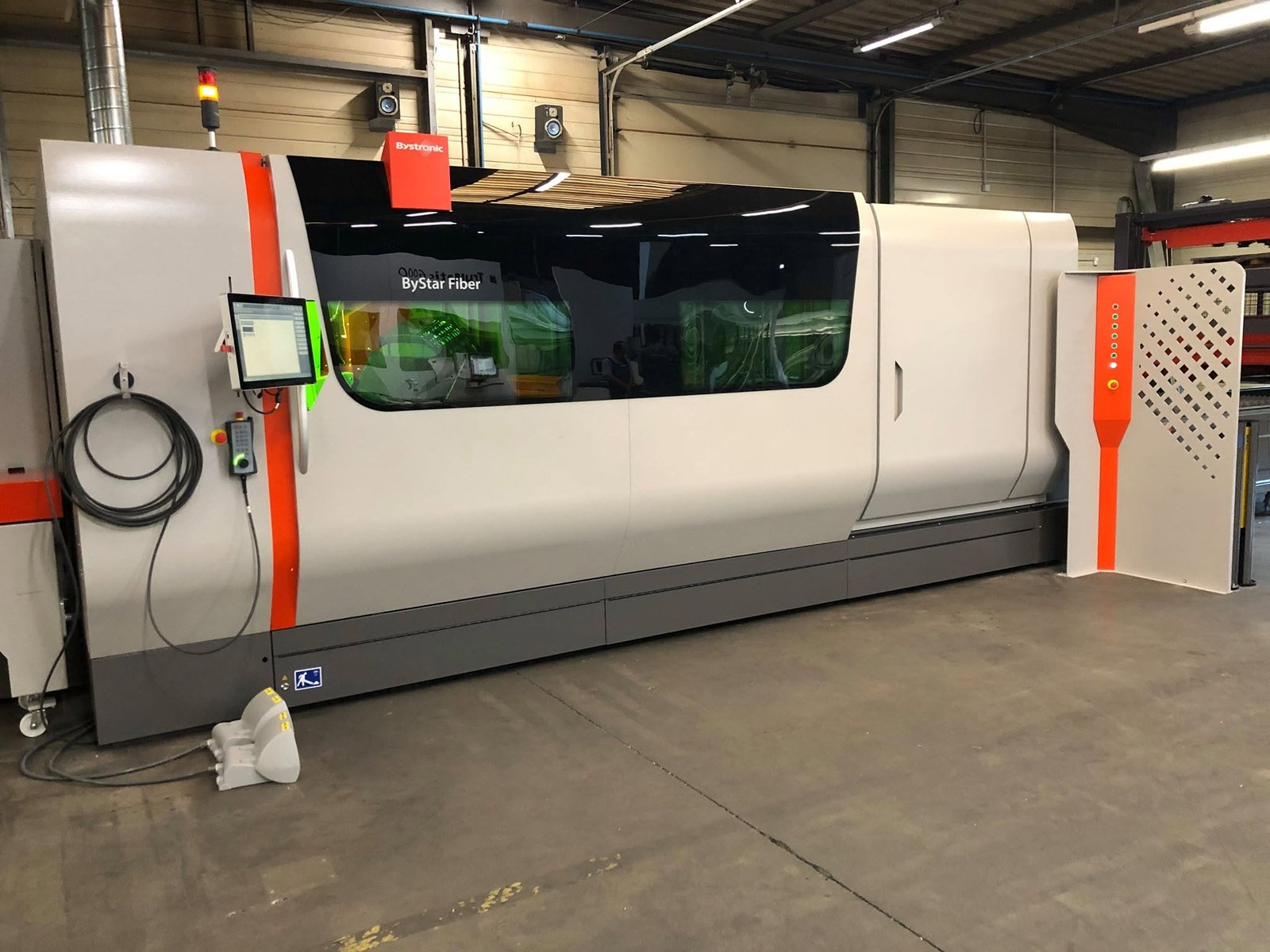 Laser fibre Bystronic ByStar Fiber installé dans l'atelier Plimetal